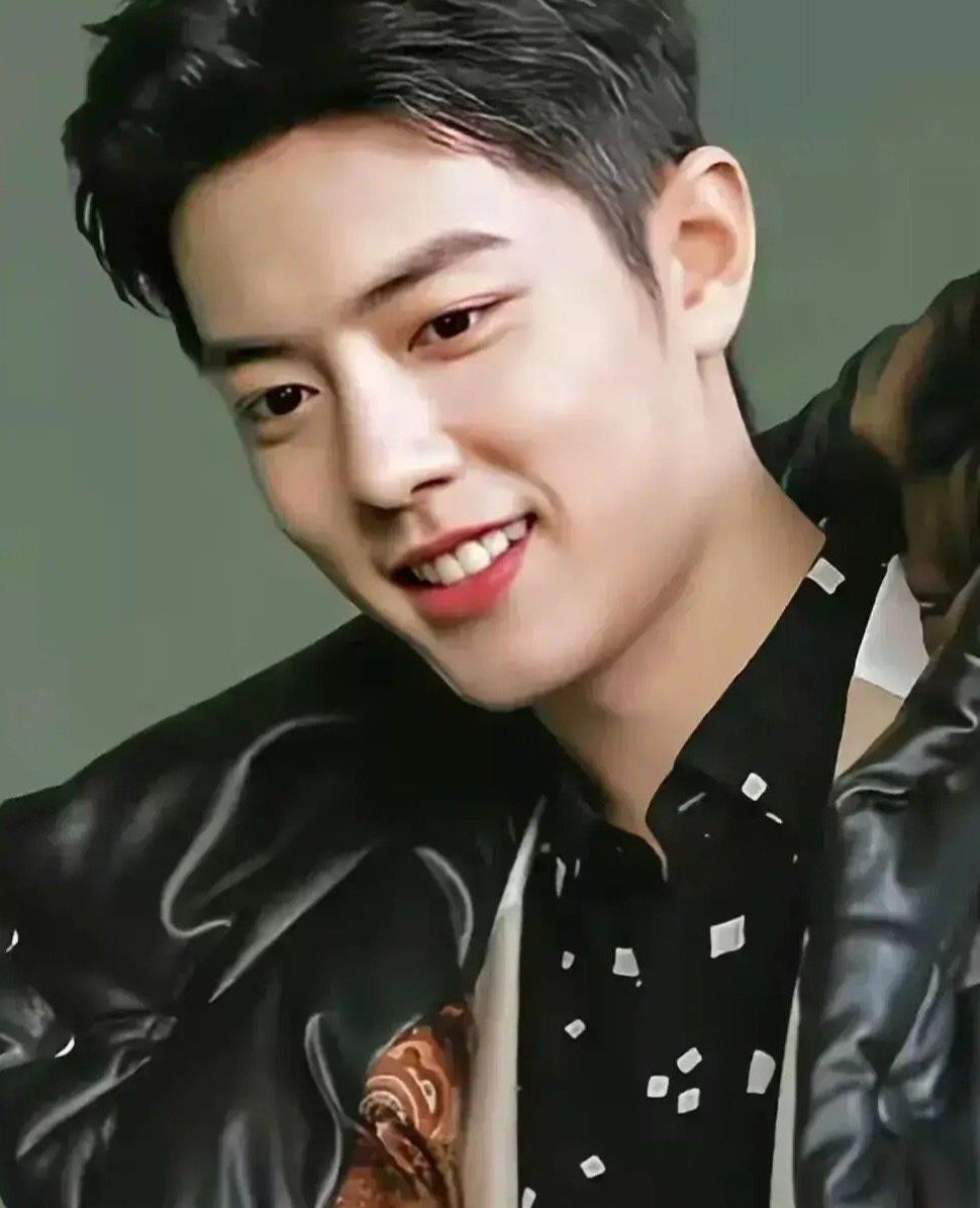 奶球妈咪聊|肖战《玉骨遥》明年暑期档播出？导演秒删仍被粉丝截屏，值得期待