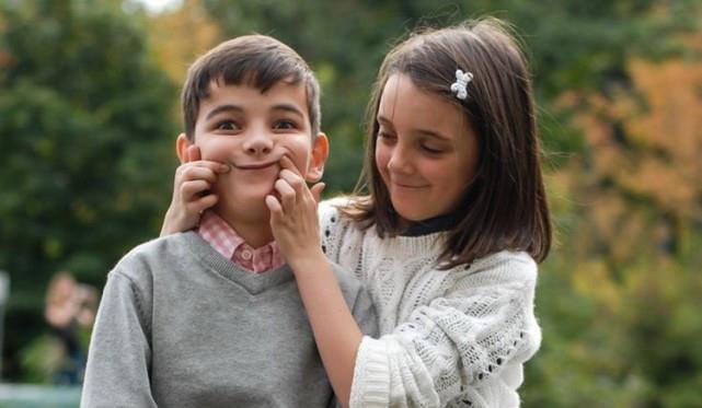 刘彤 “我弟住我家4年，我住院后他却只拿了袋水果，打开后我哭了”