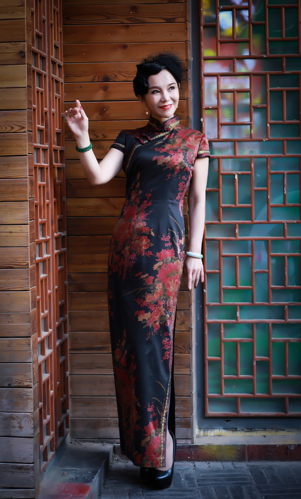 翠萍金扣子|金扣子： 旗袍女王金子姐岁月从不败美人