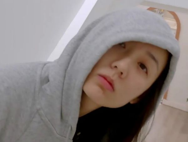 高圆圆|《浪姐2》素颜照，王鸥没眉毛，陈妍希没精神，那英确定53岁？