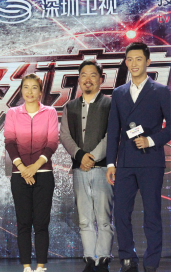 运动装|郭晶晶穿运动装出镜，没有华丽礼服也出彩，骨子里有了豪门气质