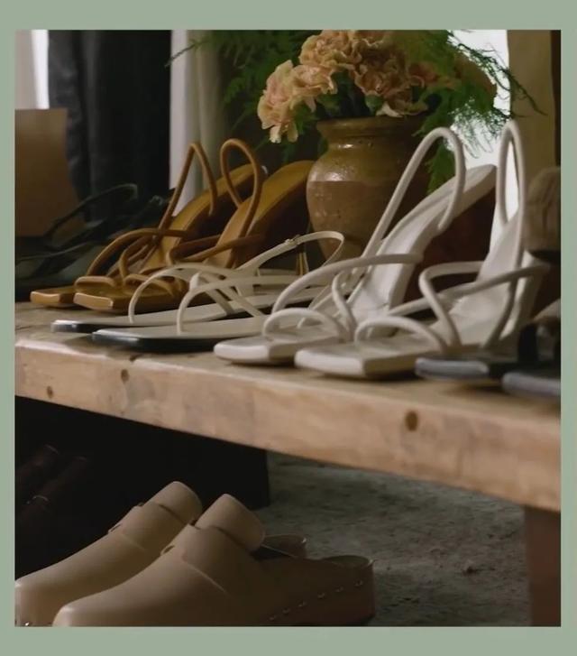 穿衣搭配|时尚圈大嫂就是稳,她的职场精英穿搭,我可以看一百遍