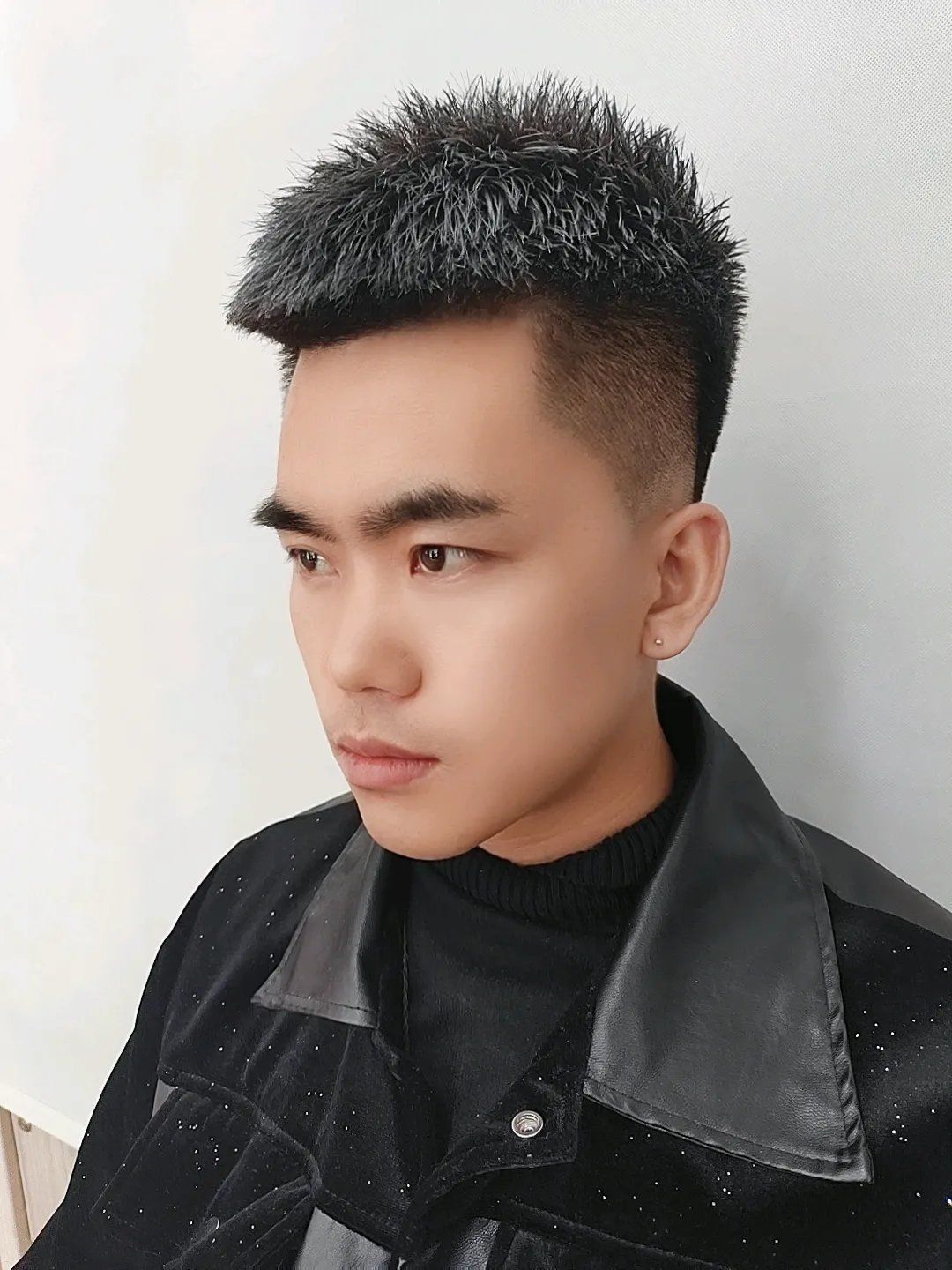 水果 元旦高人气男发10多款,很帅很有型,很多男士都在剪