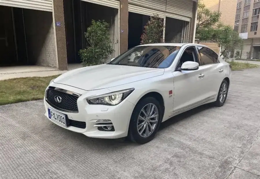 武汉 恕我直言，以英菲尼迪Q50L的表现，完全能够碾压BBA的同级别车型