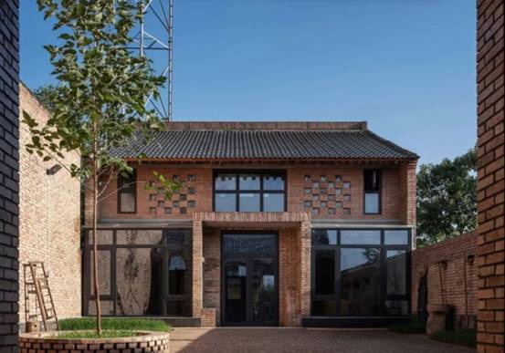 郁亮|农村建房用的“红砖”，为何国家要禁止使用？知道危害你还敢用？