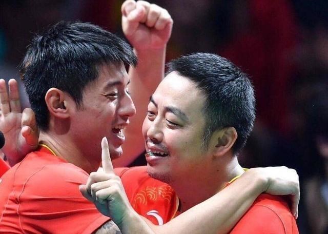 刘诗雯|马龙、刘诗雯等全体队员回国！中国乒乓球队氛围很好！
