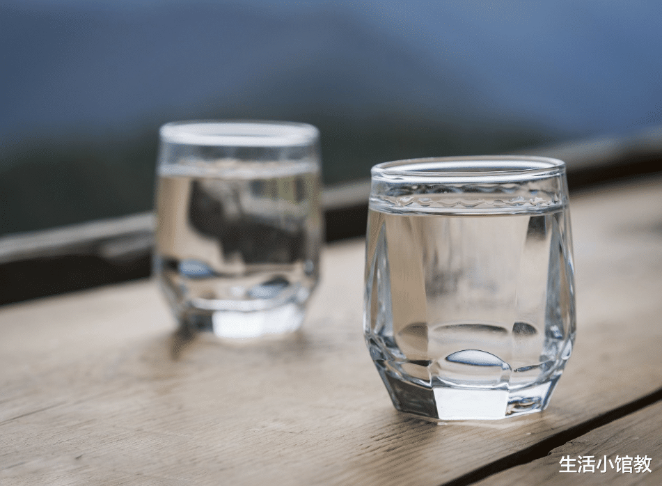 王力宏|薇娅“倒”在钱,潘长江“倒”在酒,网友:好戏一场接一场