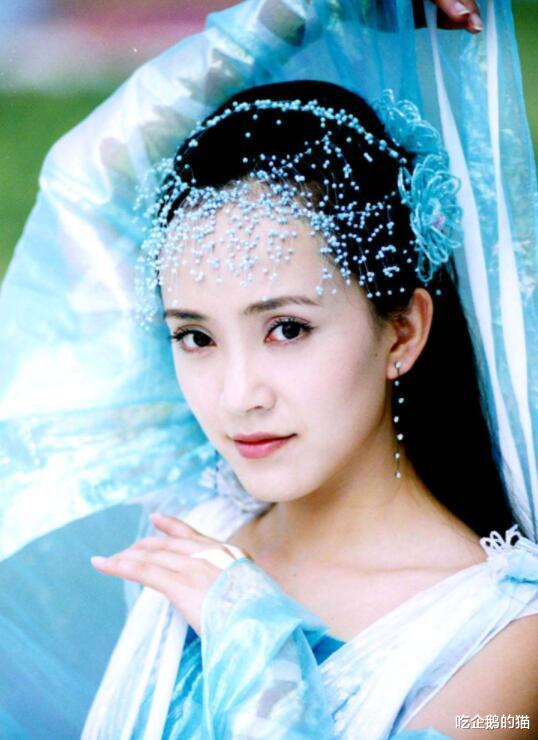 郭珍霓|那些年被遗忘的“冷门美女”，郭珍霓妩媚，唐宁美到心碎~