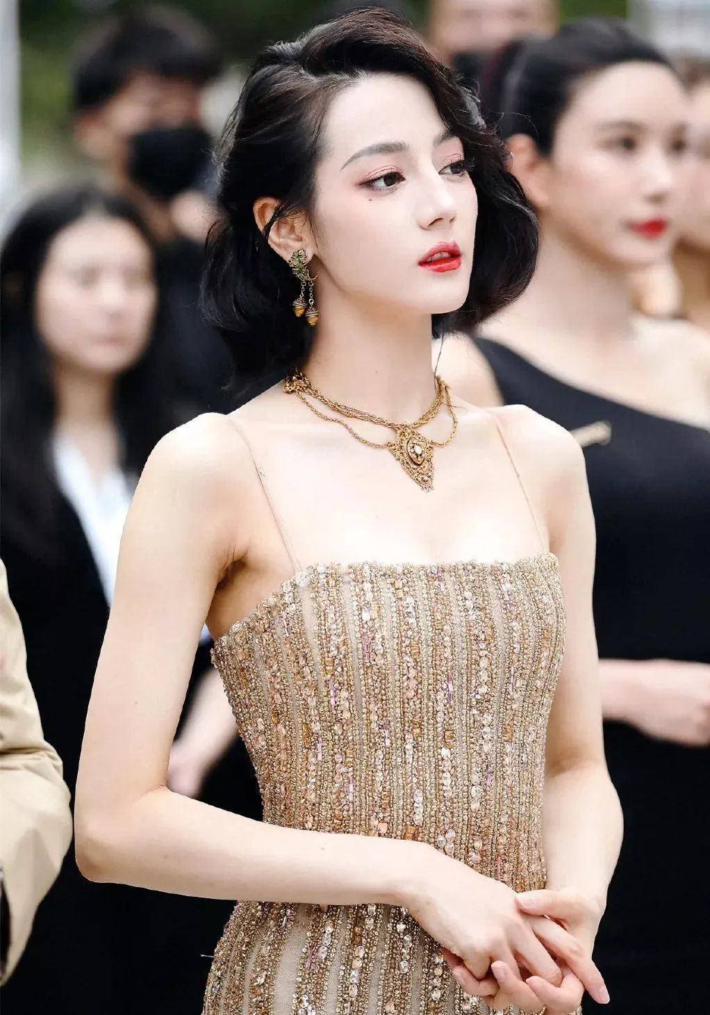 迪丽热巴|娱乐圈“颜值天花板”，她排第一。