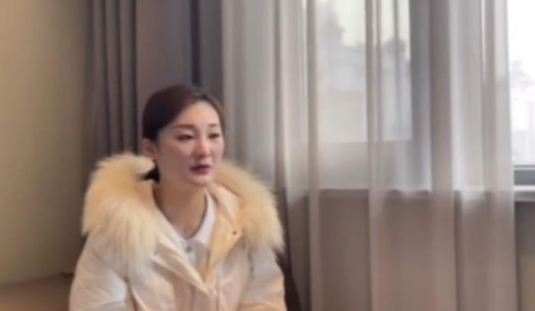 陈亚男|陈亚男声泪俱下接受采访，谈及过往满腹委屈：为何这么多人攻击我