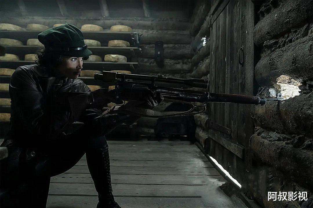 电影|美国动作大片《王牌特工：缘起》：动作场面创意十足，故事背景极具玩味