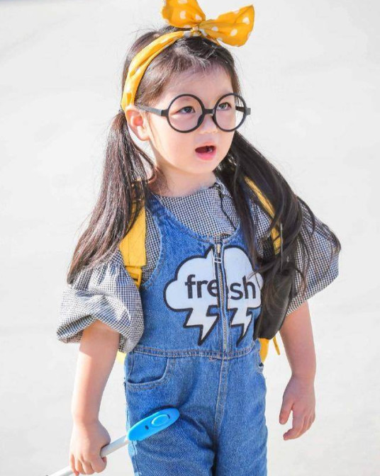 阿拉蕾|阿拉蕾已长成大姑娘，褪去稚气出落成小女神，白裙如仙美得不敢信