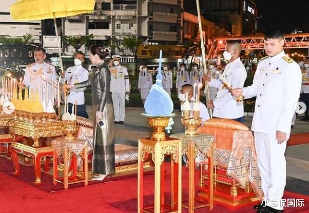 诗妮娜|不思悔改，诗妮娜与素缇达争夺座位太幼稚，注重表面让她难进步