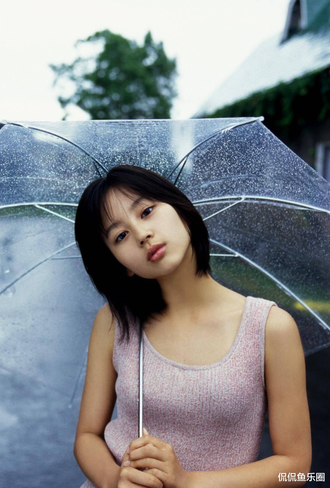 堀北真希|33岁堀北真希，神仙颜值魔鬼身材，日本美女就是这么漂亮！