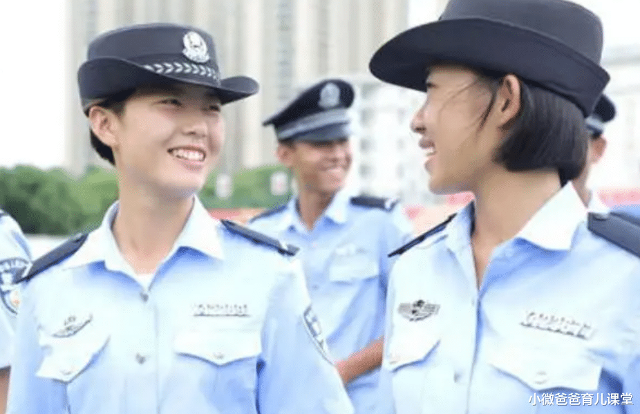 小微爸爸育儿课堂|616分考生放弃985选专科,却得到了家长的赞同,网友:有先见之明