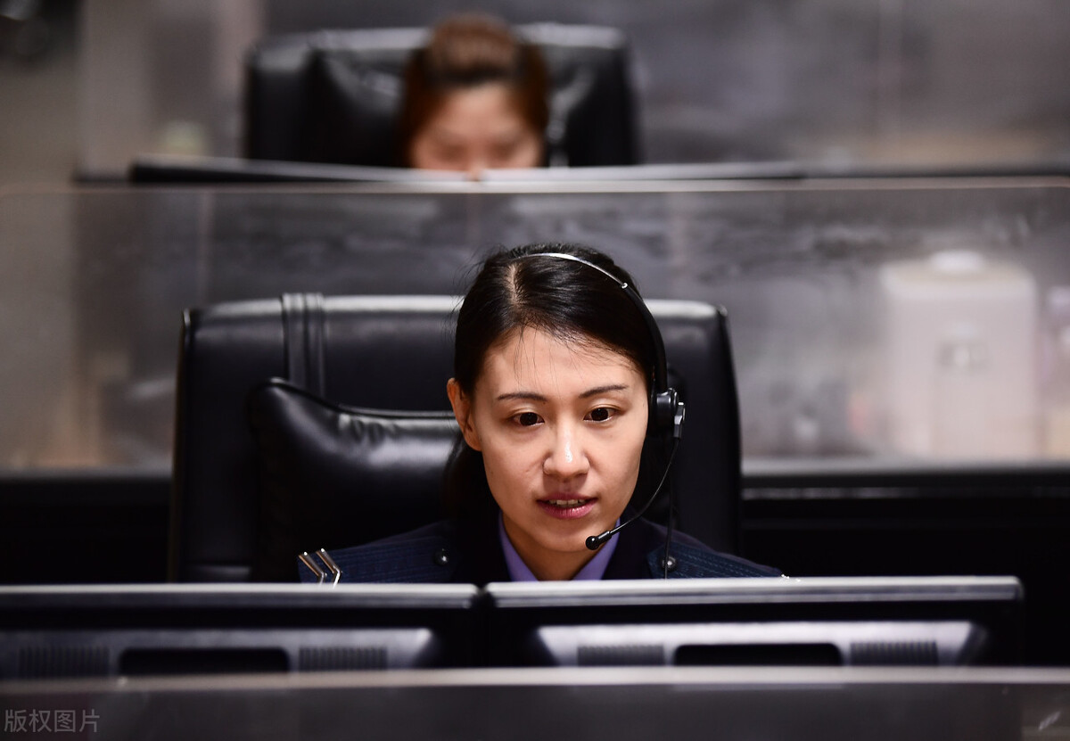 雨桐看法 亲戚来拜年期间盗窃，该不该报警，法律亲情的天枰怎么平衡