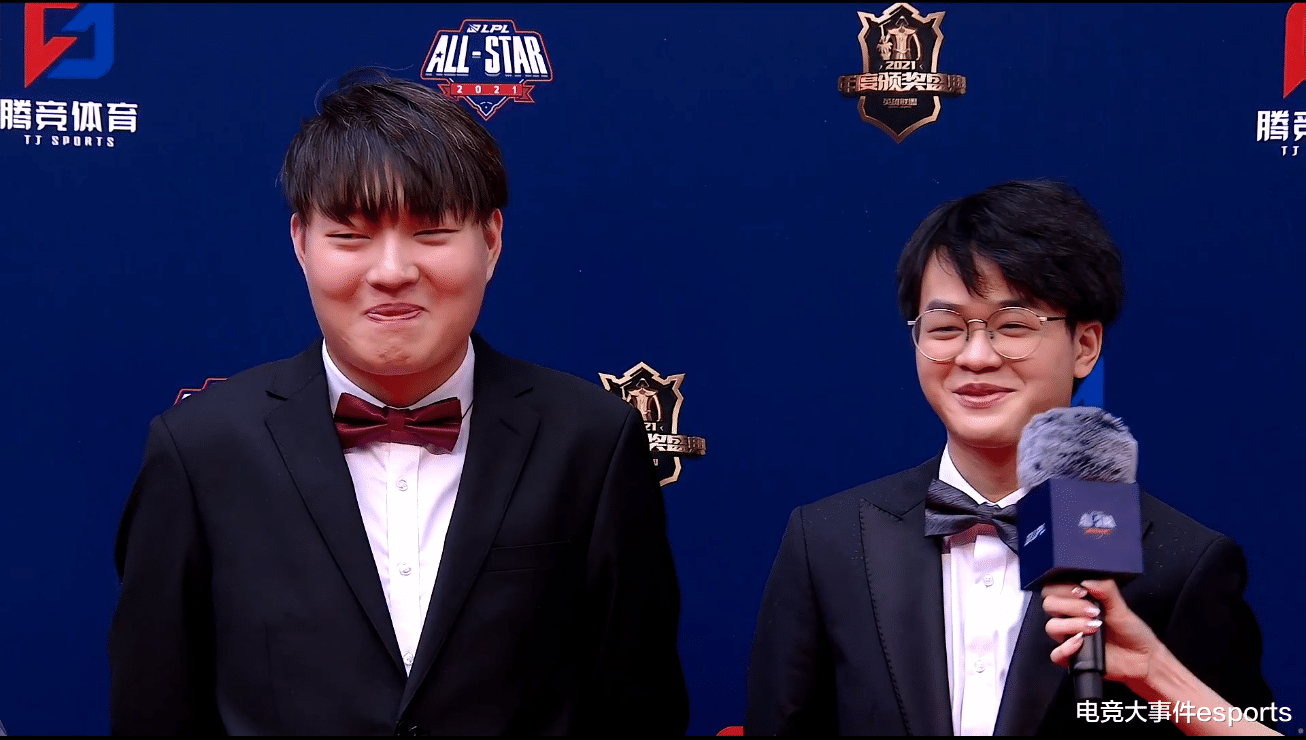 kpl|2021LPL全明星赛周末走红毯环节：星光熠熠，EDG一大家，整整齐齐