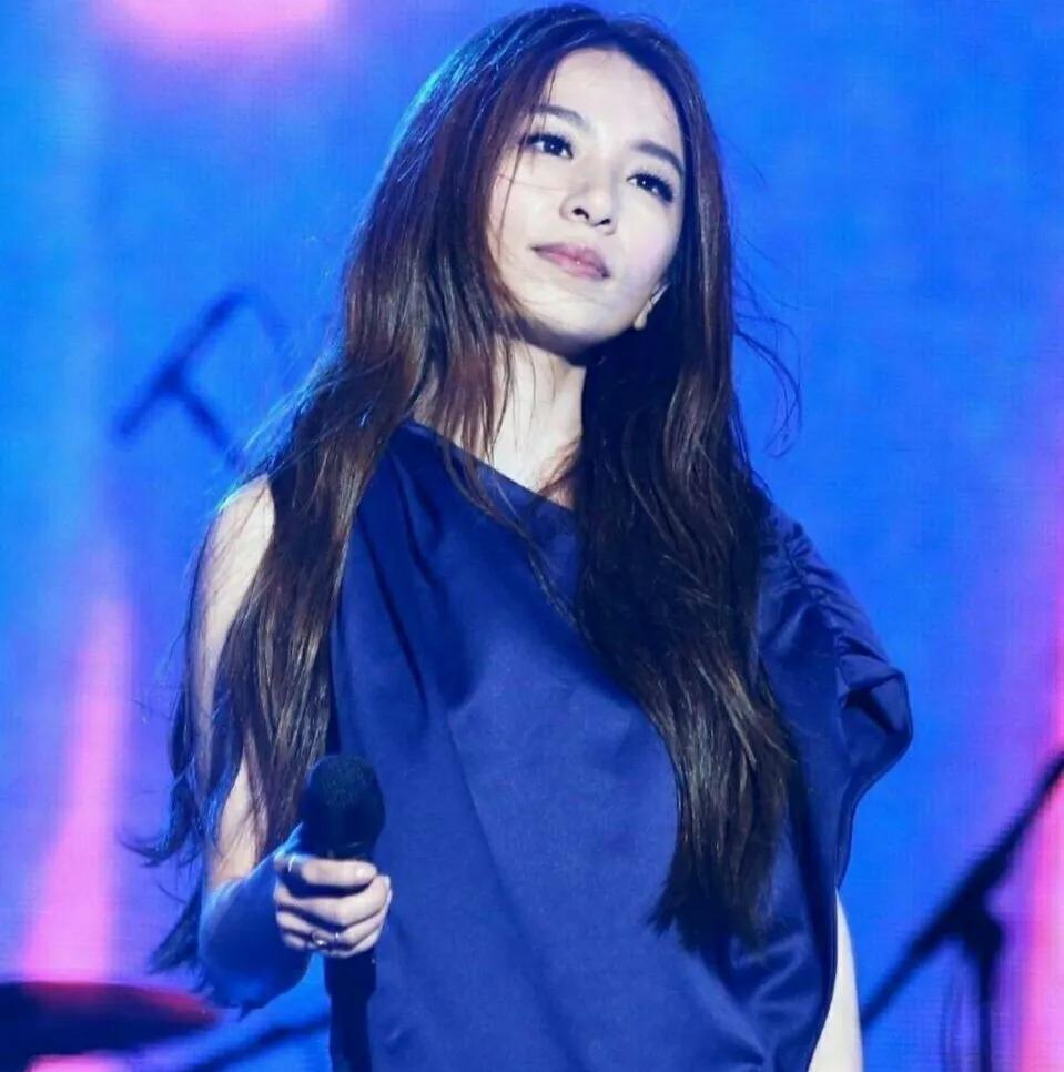 Selina|用现在的眼光看初代女团SHE，谁才是最符合当下审美的那个人？