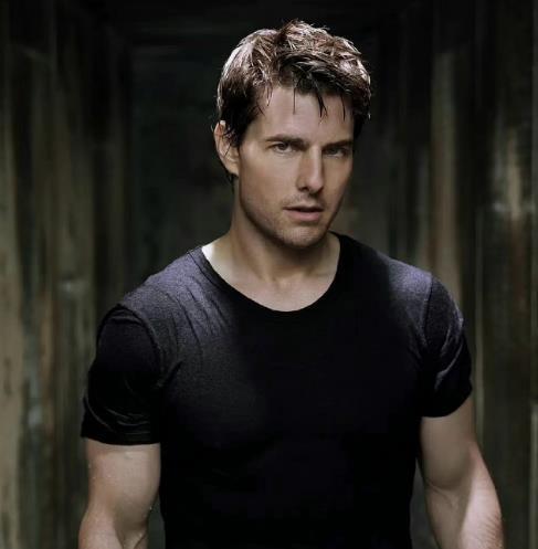 张艺兴|澎皮苹果肌圆润下巴！59岁的汤姆克鲁斯大变脸，出镜粉丝认不出