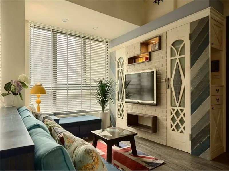 90平米的美式田园风,别具一格的设计给人温馨舒适感,漂亮又大气