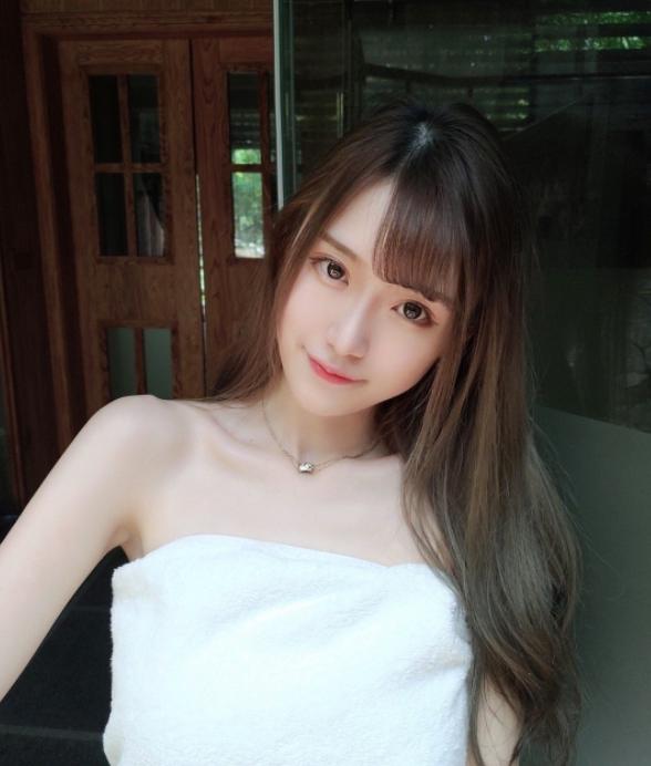 吴亦凡|腐团儿换风格了？晒出最新浴袍照，茶艺气息直逼半藏森林