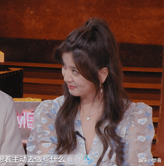 奇奇|心动4收官:男1反思自己行为时,小孔在憋笑,橙子表情意味深长