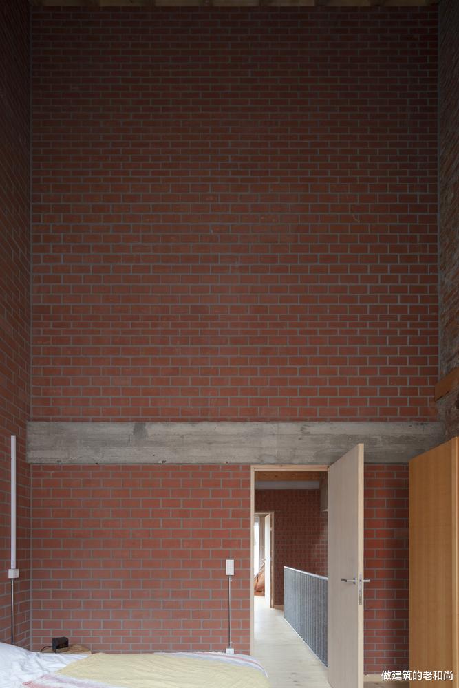 旧工厂改造成住宅:拆东墙补西墙,摇身一变成为舒适的家居空间