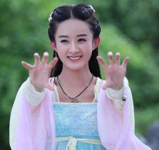 赵丽颖|还记得十年前的佳雪广告吗？原来是赵丽颖拍的，整没整容一眼便知