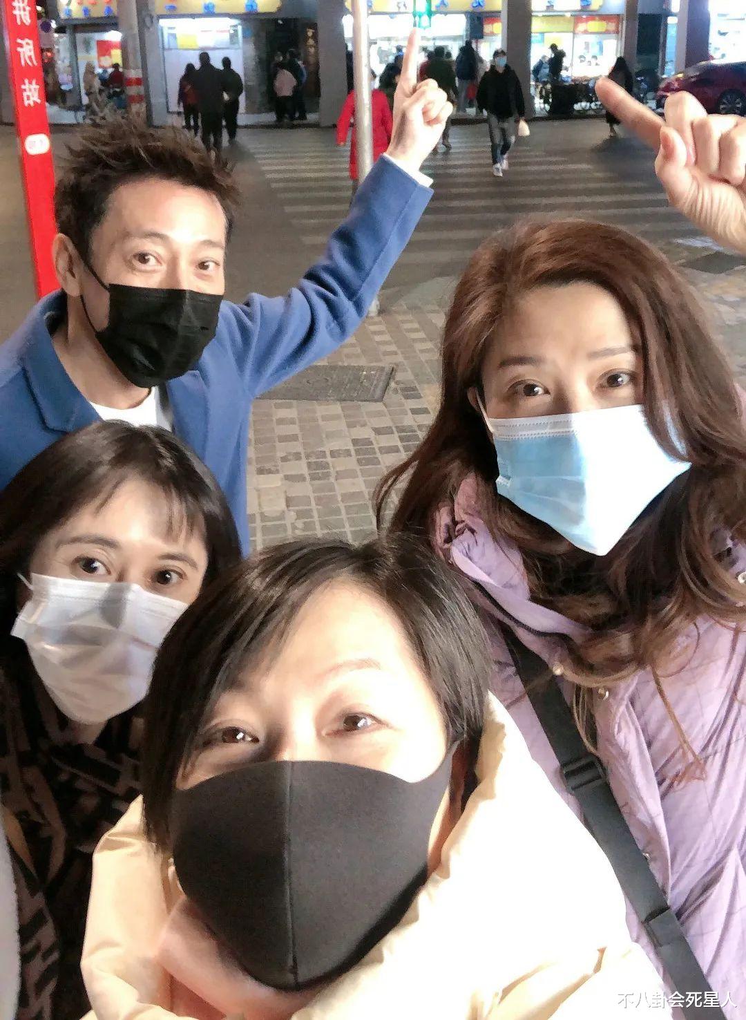 聚会|香港艺人聚会也有圈子之分，富豪明星一起玩，过气艺人扎堆内地