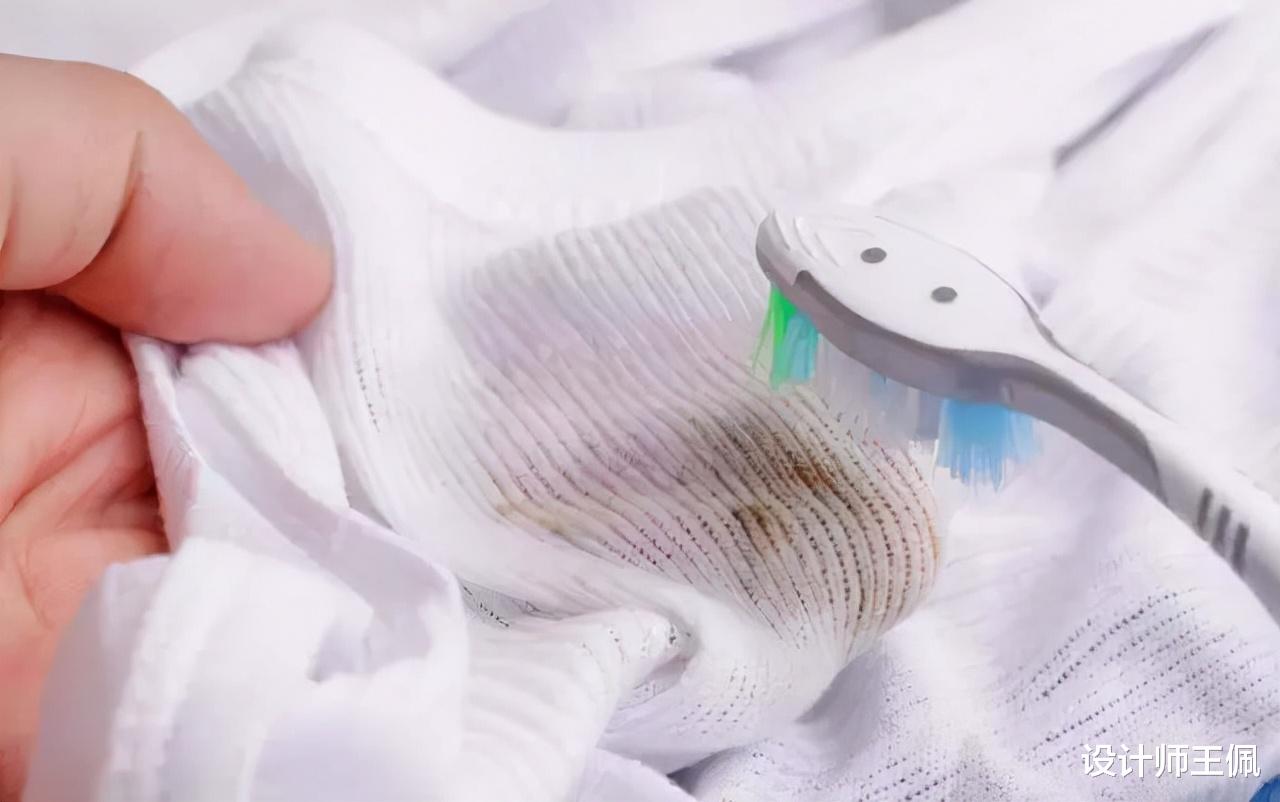 设计师王佩 秋冬衣物不好清洗？学会这几招，帮你省下去“干洗店”的钱