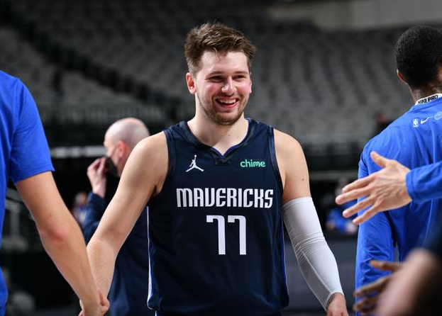 火箭队 美媒建议火箭做两交易，13号签+2号签求购状元，活塞因选秀现分歧