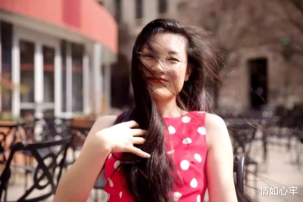 情如心牢 46岁女子为讨好小男友，狂砸200万却留不住：他是真心对我