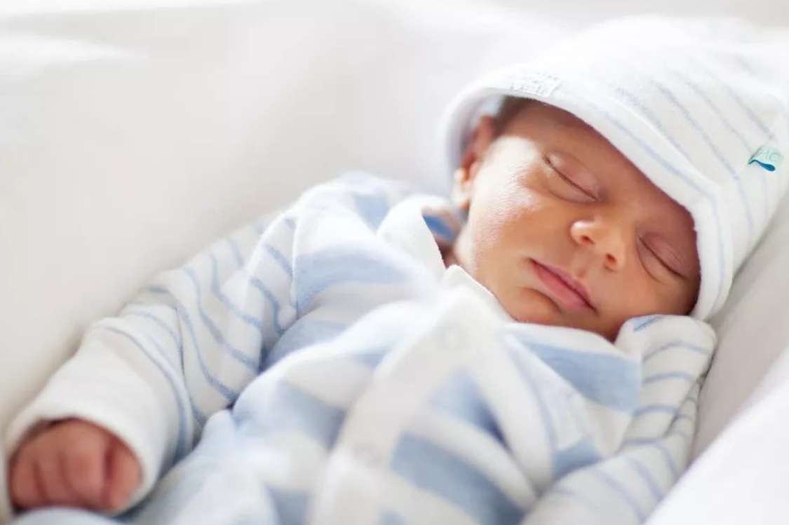 急诊室老苗|夏季温度再高也别这样“开空调”，费电是小事，关键是坑娃