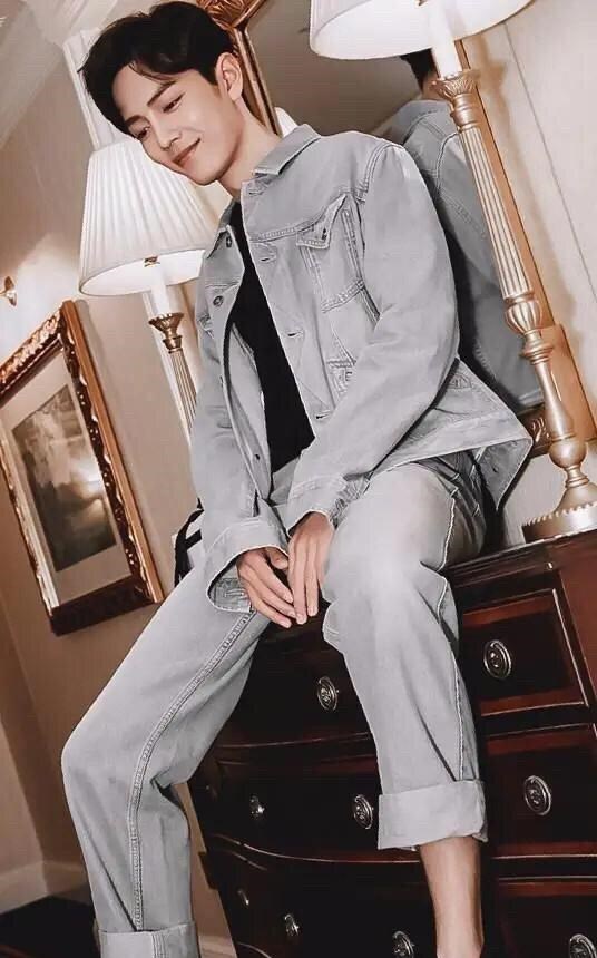 陈伟霆|恭喜肖战！再次携手国货品牌，这次是肖战的“老朋友”！