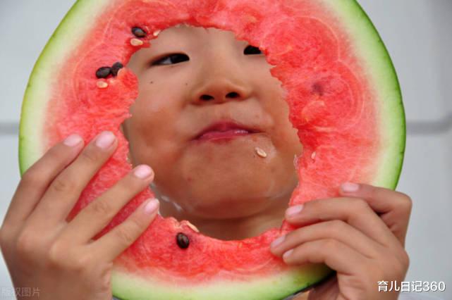 育儿日记360|小儿多大能吃西瓜?过来人提醒新手父母:吃瓜年龄别太小