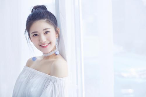 好物官|泰国嫩模为美白“无底线”，连打美白针，现在的样子她老公都害怕