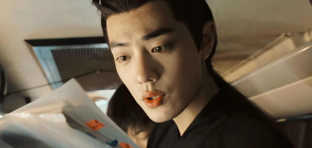 肖战|肖战一件衣服穿多年,每个角色不同气质成限定版,粉丝却在看质量