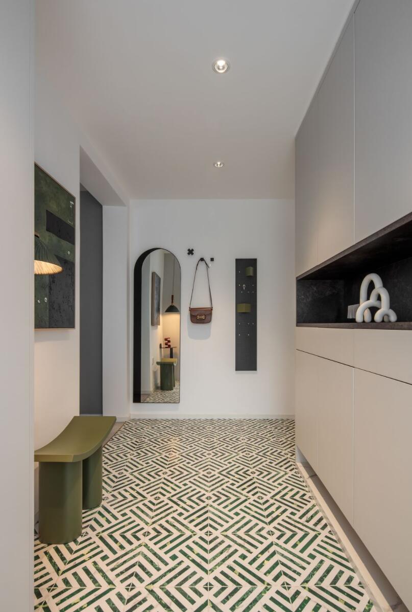 |从没想到复古风也能这么干净，她120㎡新家，收纳空间多到爆