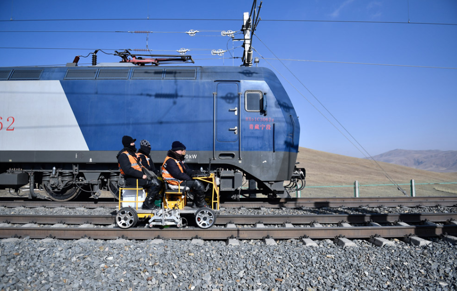 中國高鐵世界第一，青藏鐵路火車頭要從美國進口？為何不自己造-圖5