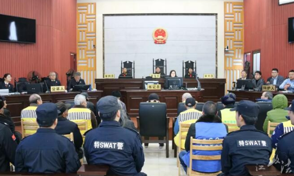 到处踅摸 江西老年恶势力犯罪集团,最大成员92岁,民警感觉在刀尖上办案