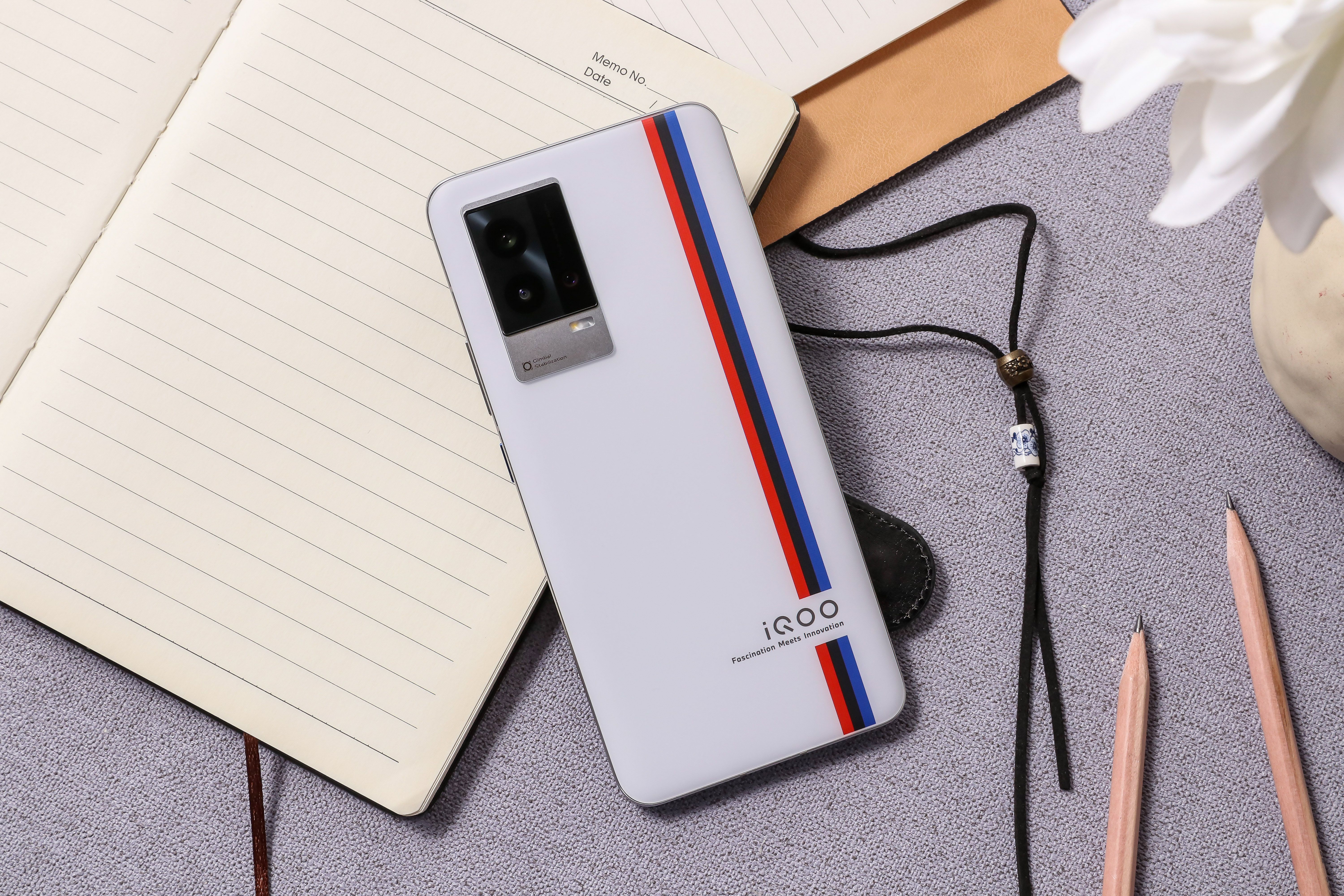 iqoo|KPL选手同款手游利器!双11别错过iQOO性能旗舰