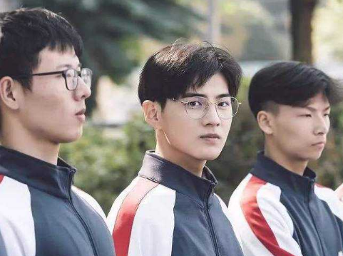 学霸|哪些家庭容易出学霸？父母是这种职业组合的最佳，工薪家庭垫底