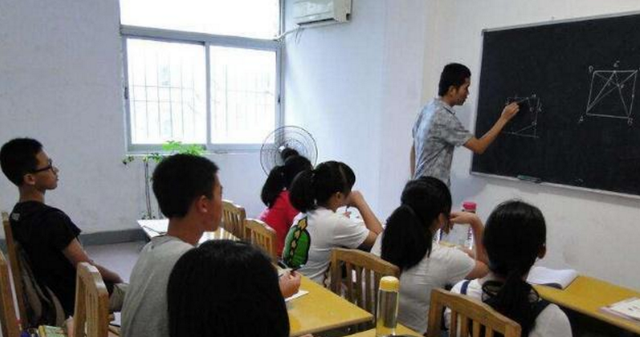 家有二宝育儿|今年暑假补课班的“寒冬”来了,教育部果断出手,家长拍手叫好