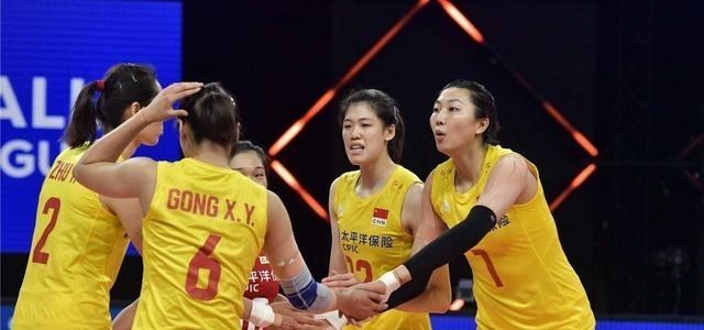 木莲点妈妈|李盈莹盛赞郎平像妈妈一样！直言要做全面攻手，谈留洋想去土耳其