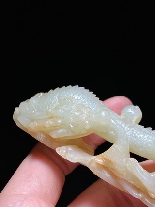 和田玉籽料|清中期 和田玉籽料 白玉 龙形笔架