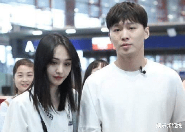 郑爽|郑爽小号高调发文：“我回来了冒个泡”，广电回应：没有限薪没有封杀？