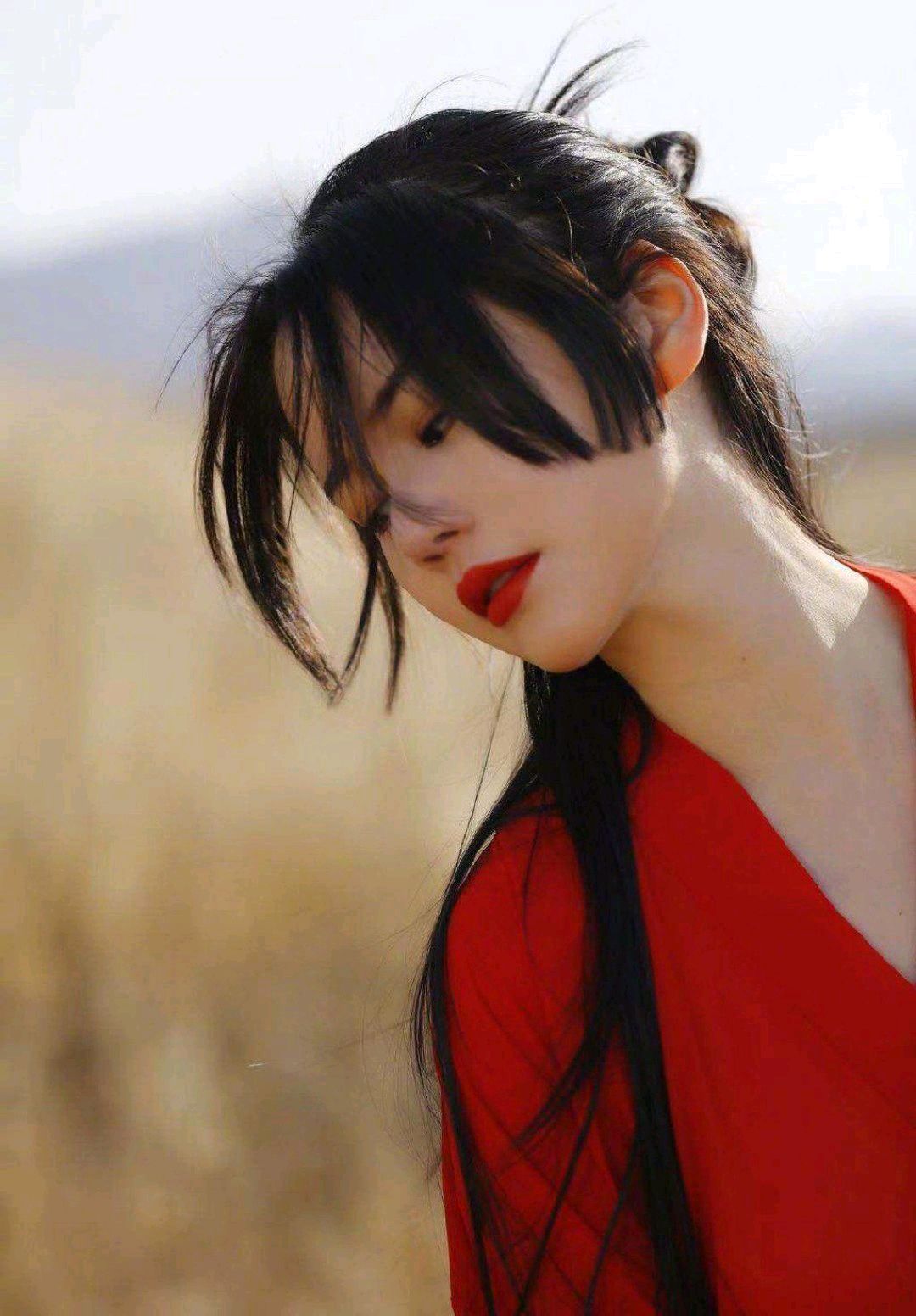 新倚天屠龙记|王晶《新倚天屠龙记》定档，甄子丹和古天乐加持票房有望破10亿