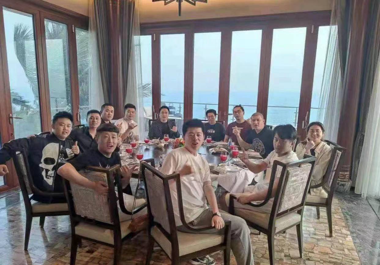 散打哥|张二嫂回应和辛巴的饭局，直言大家都很尴尬