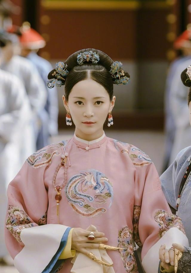 容嬷嬷|容嬷嬷的儿子，出道10年默默无闻，儿媳妇却因戏走红