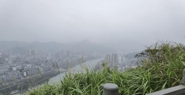 湖北 21 岁女孩公园晨跑后失联:晨跑路线固定、早就瞄到目标了